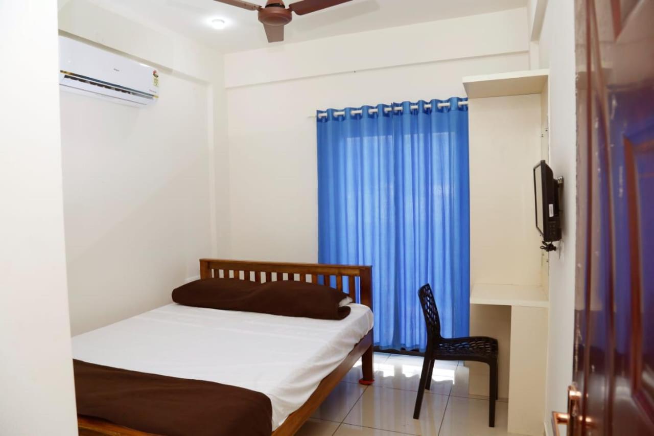 KochiUthram Residency别墅 外观 照片