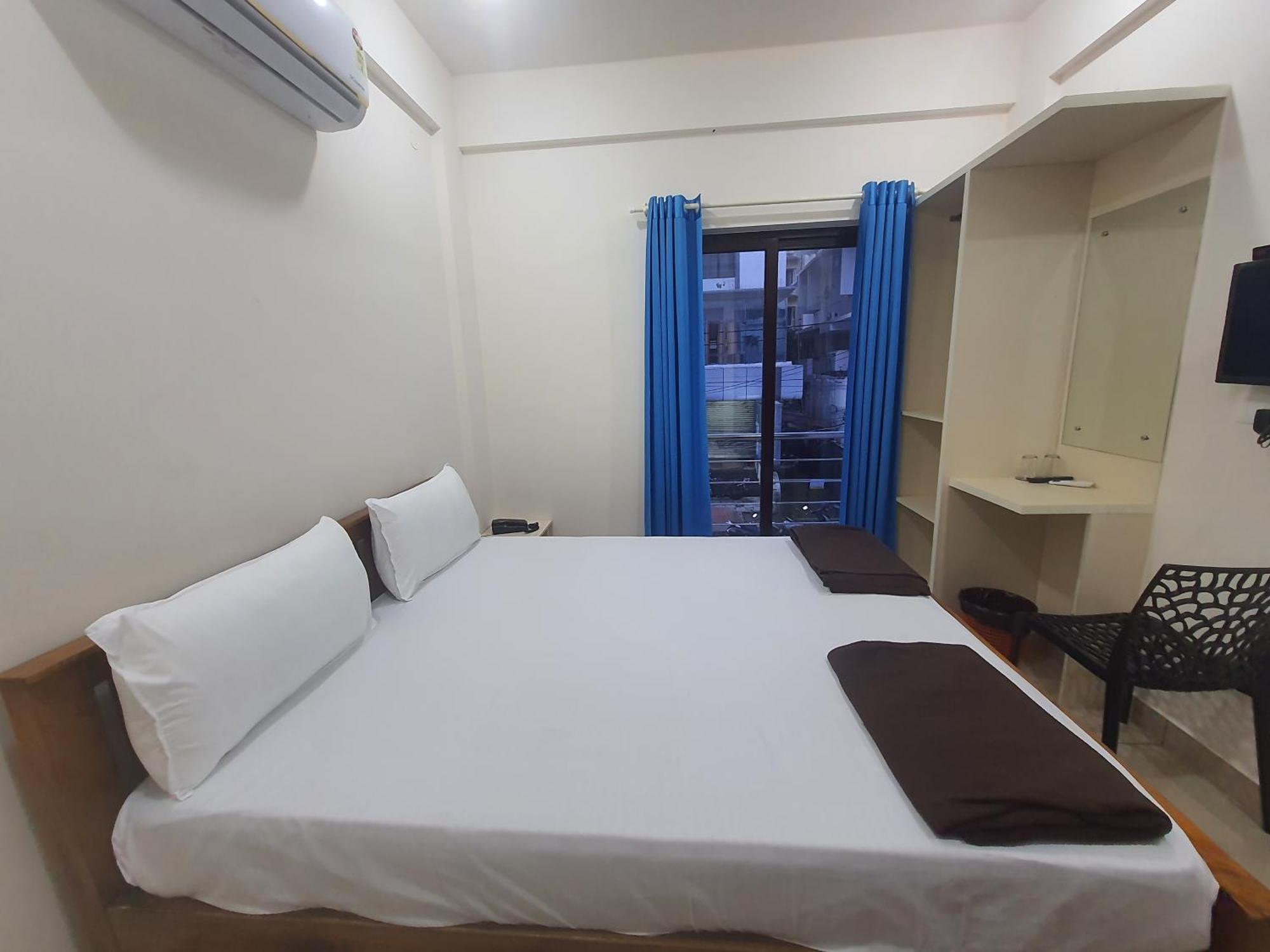 KochiUthram Residency别墅 外观 照片